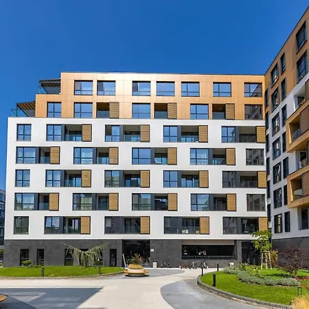 Apartamento Royal Garden With Private Parking