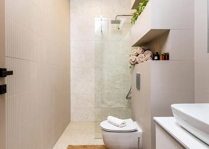 Royal Garden With Private Parking Apartamento