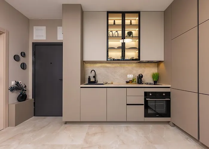 Royal Garden With Private Parking Apartamento