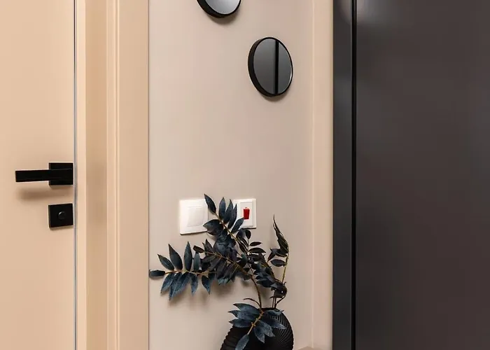 Royal Garden With Private Parking *