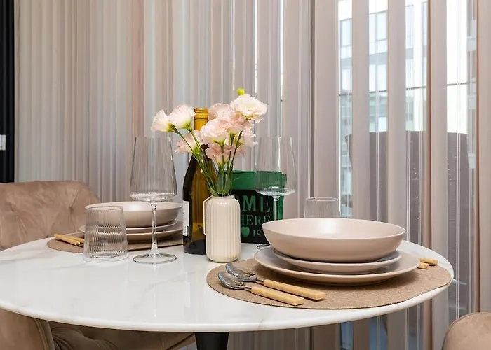 Apartamento Royal Garden With Private Parking