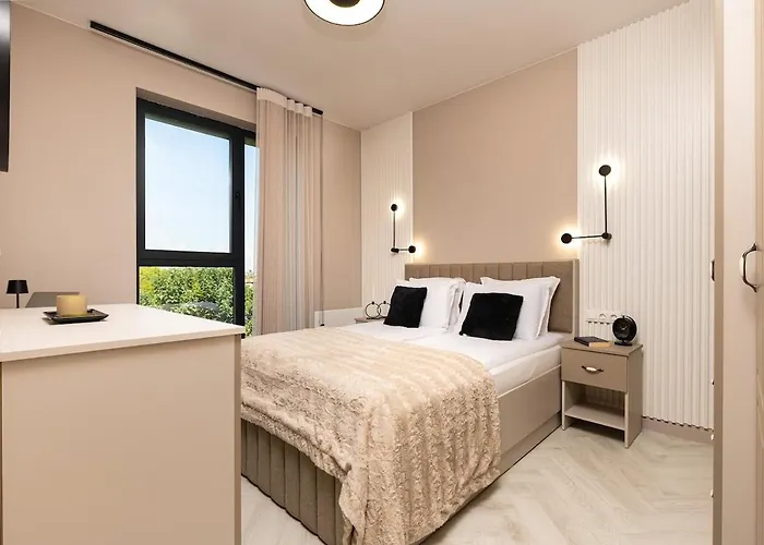 Royal Garden With Private Parking *