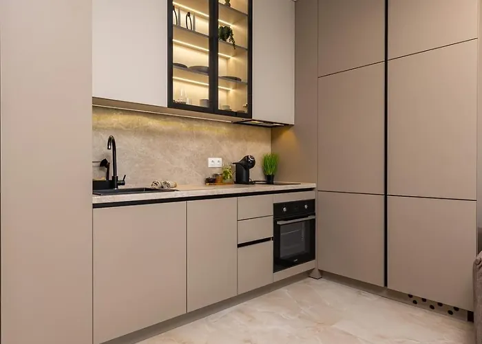 Royal Garden With Private Parking Apartamento