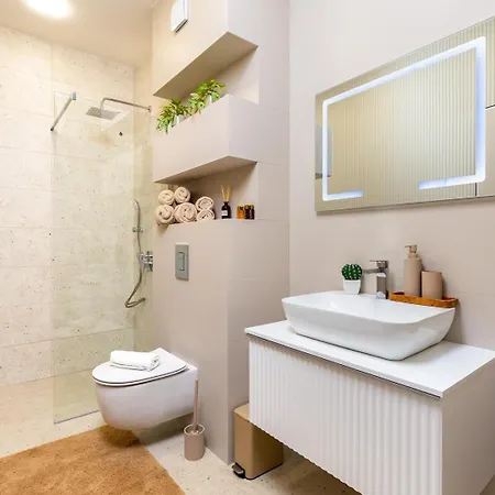 Royal Garden With Private Parking * Plovdiv