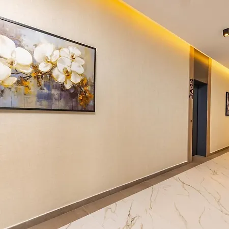 Apartment Royal Garden With Private Parking