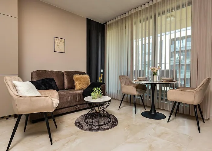 Royal Garden With Private Parking 公寓 普罗夫迪夫